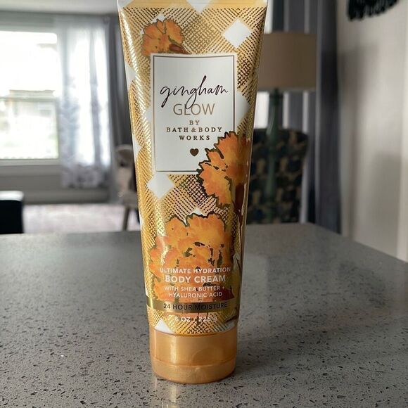 Bath & Body Works lotion moisturizer body cream Gingham Glow - Picture 1 of 5